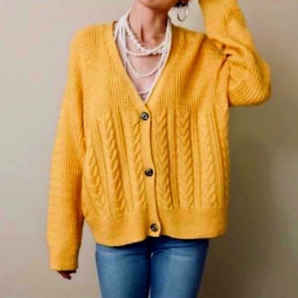 Revolve Splendid Marigold Yellow 